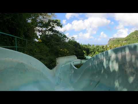 Tobogã aquático Hotel Nikko Guam 17 de novembro de 2022