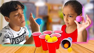 DIVERTIDO Jogo dos copos com bolinhas de Ping Pong - Arthur e Ann
