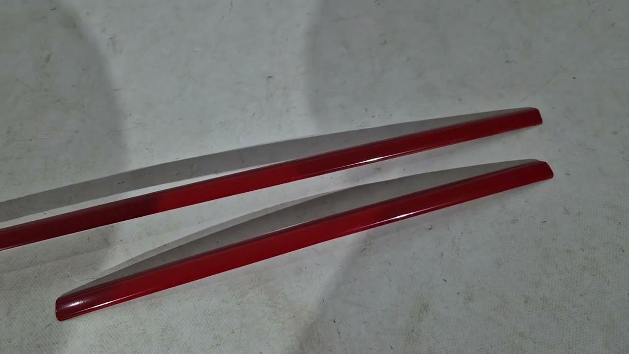 Накладки на решетку бампера 2015-2019 (3 шт, Красные) Video 1