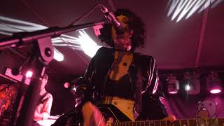Pale Waves - There&#39;s A Honey [4K] (live @ Mercury Lounge 11/14/17)