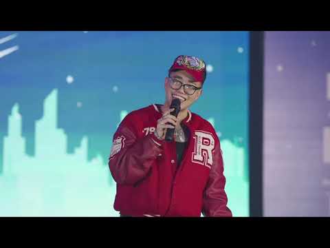 Chẳng Thể Tìm Được Em, Như Anh Đã Thấy Em... / PHUCXP Live Performance in Học Viện Ngân Hàng Hà Nội