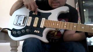 Video thumbnail for GUITARRA ANTIGUA URAL 650A HECHA EN RUSIA EN LOS AÑOS 60'S O EN LOS 70'S (PARTE 2) by OZKÄR STALIN