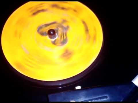 OMOLLO MWANDA.OMORE AND JULLY-BENGA LOR 01 SIDE A. ATIENO WIYI WILL.JOLLY BOYS BAND