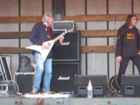 Mr. Crowley 2nd Solo part 1  (Holland, Uitgeest 30/04/2003)