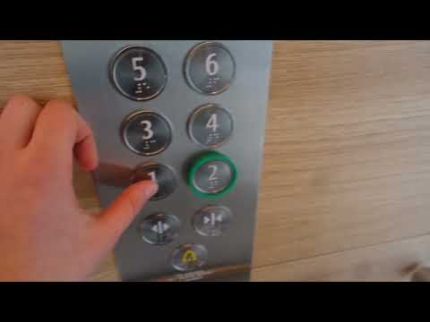 S:t Eriks Hiss traction elevator/lift in Svärdvägen 11D, Danderyd, Sweden