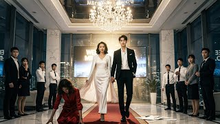 Hidden Marriage with My Boss: The Cold CEO Secretly Returns to Protect Me from the Fake Mistress