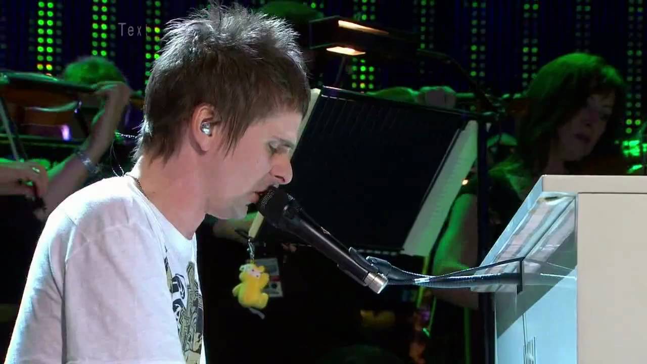Muse - United States of Eurasia (Live BBC Children In Need Rocks 2009) (High Quality video) (HD) - YouTube