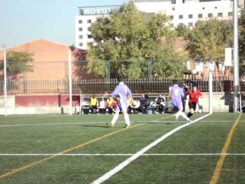 Minuto 7 (1-0, gol de Dani Salvador para el San Pascual)