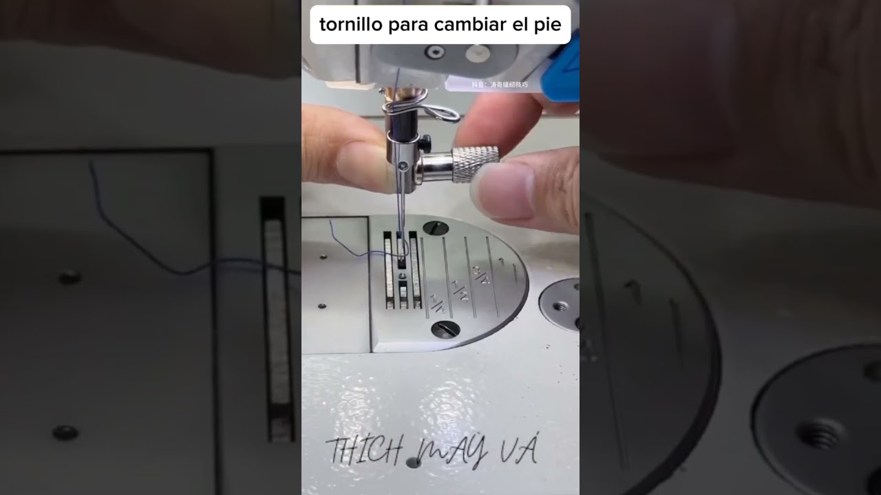 Screw for changing the presser foot on a straight-leg sewing machine. #shorts