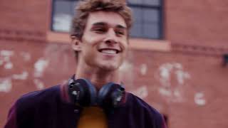 U.S. Polo Assn. Downtown Dressing