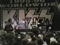 Kiss I Still Love You (Unplugged). 