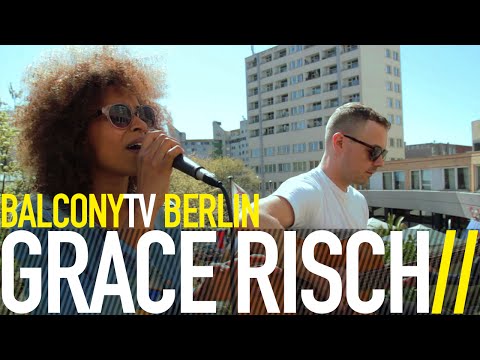 GRACE RISCH - MÜCKE (BalconyTV)