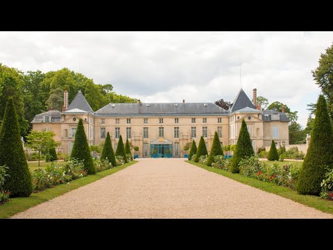 Tour of Château de Malmaison in France with Michael Canadas and David Robinson