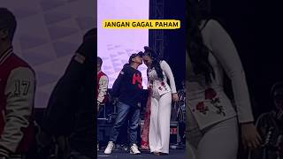 Download lagu Ketika pak Kades satu panggung dengan lala widy dan Novi Sasmita, apa yang mereka bicarakan mp3 Download lagu Ketika pak Kades satu panggung dengan lala widy dan Novi Sasmita, apa yang mereka bicarakan mp3