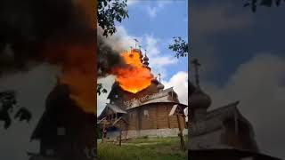 Largest wooden church of Ukraine in fire