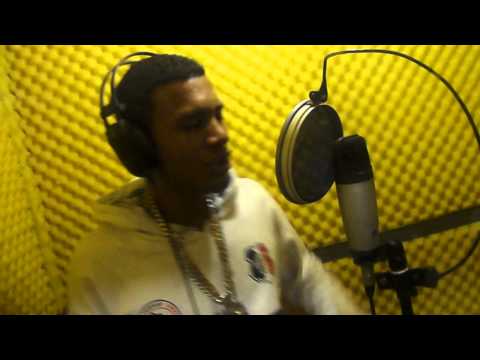 MC OMAGO TOIC ENSAIO ELENCO FABULOSO NA IGUAL-NE RECORDS [HD]