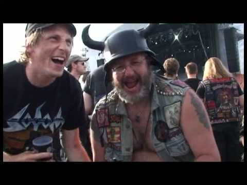 BANG YOUR HEAD FESTIVAL 2011 - Fans, fun, impressions...and MORE fun! (streetclip.tv)