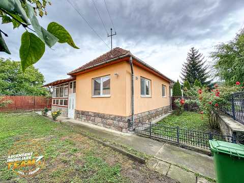 Casa cu 3 camere, 690 mp teren, rezidential/  potential investional, Sfantu Gheorghe, Covasna: Film&3D! — Video