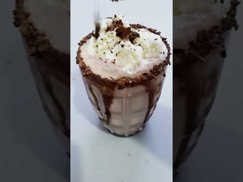 Dairy Milk Oreo Red Velvet Shake || Chocolate Milkshake #shorts #dairymilk #oreo #trending
