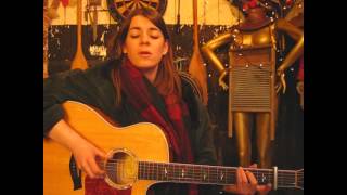 Liz Lawrence -  Rooftop -  Songs From The Shed