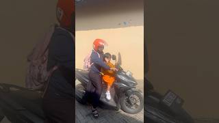 Yuki diantar mamanya kak azki dan kak anum sekolah ? #ramadan #cute