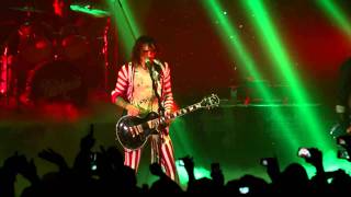 THE DARKNESS - Christmas Time (Don&#39;t Let The Bells End) [Hammersmith. Nov 2011]