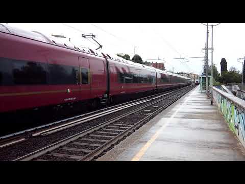 Intercity 1589 Milano-Reggio Calabria in transito a Firenze Rovezzano