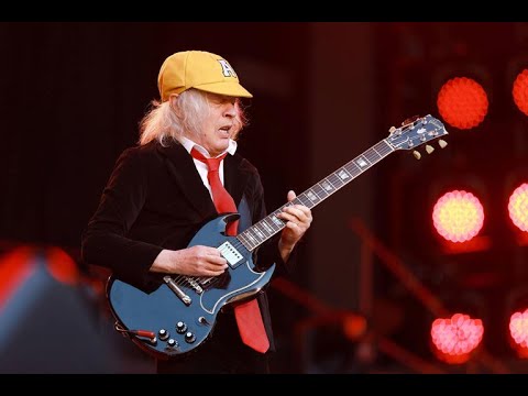 AC/DC DIRTY DEEDS DONE DIRT CHEAP June 30, 2025 Berlin Olympiastadion POWER UP-Tour Germany