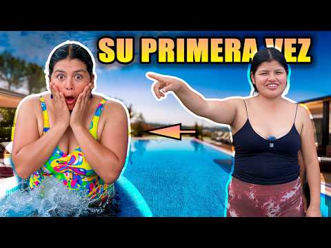 LLEVE A MI MAMÁ A UNA PISCINA POR PRIMERA VEZ - NATHALIA