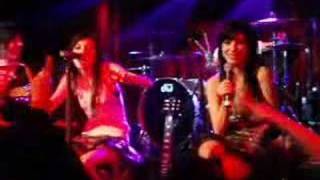 We&#39;re Not Gonna Take It- The Veronicas