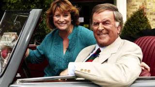 Terry Wogan Interviews Caroline Quentin on BBC Radio 2's 'Weekend Wogan' - 29th May 2011