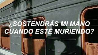 train  ҂  brick + mortar — s. español