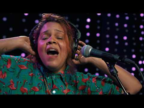 Combo Chimbita - Esto Es Real (8100mg) (Live on KEXP)