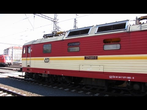 Bastard Pepin 371.005 + EC174, Praha, 18.9.2012