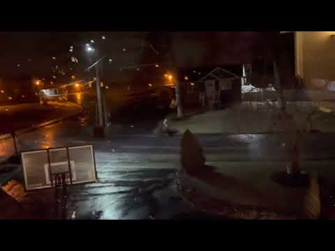 Freezing Rain in Smithtown NY - February 25th, 2022 - 2:15AM