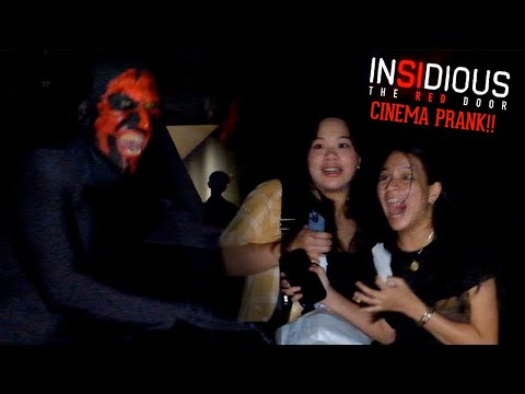 INSIDIOUS CINEMA PRANK! LIPSTICK FACE INVADES INSIDIOUS: THE RED DOOR SCREENING! | Prince De Guzman