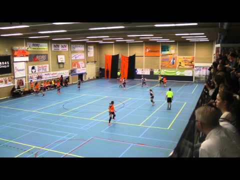 Handbaldames Voorwaarts Twello stranden in kwartfinale beker
