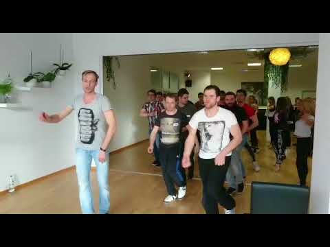 Salsa Styling Battle Ladies vs. Men mit Yohan Corrioso und Bianka Bailísima