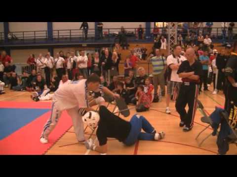 Zsolt Moradi v Anatoli Kuschner Flanders Open 2011