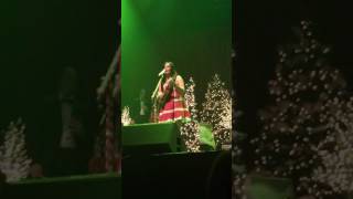 A Willie Nice Christmas-Kacey Musgraves - Live at Caesars Casino