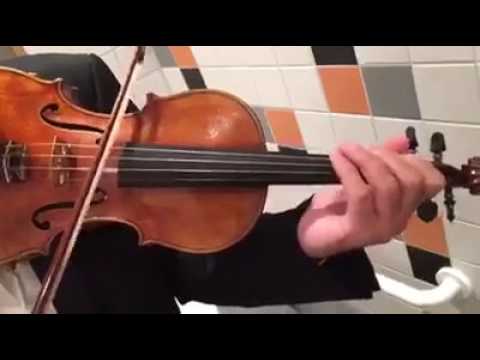 Ó ronco do motor da cb 1000 no violino, sou fera.