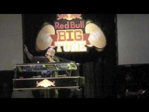 Dj Premier Live At The Red Bull BIG TUNE 2010