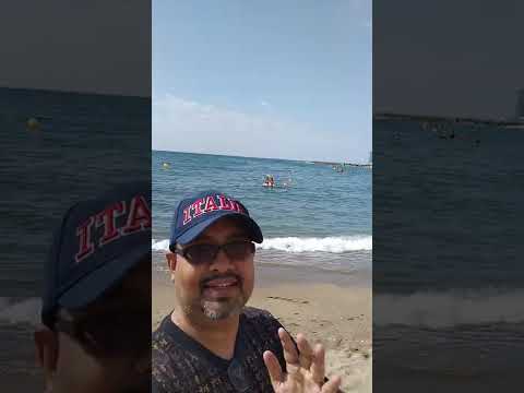 Samrat's visit to Barcelona beach #barcelona #spain #beach #barcelonabeach #vacation 