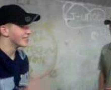 azzy VS hayden bottle wars/ boys