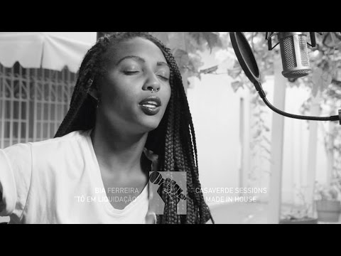 CasaVerde Sessions - Bia Ferreira - Tô em liquidação