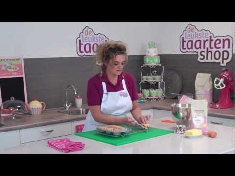 Cupcakes maken en versieren 1 - Cupcakes bakken