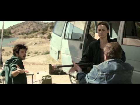 Anochece en la India – Trailer (HD)