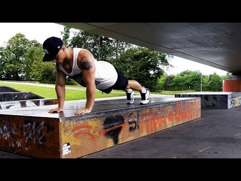 LIVE Workout: 100 Liegestütze am Morgen | 10 Minuten