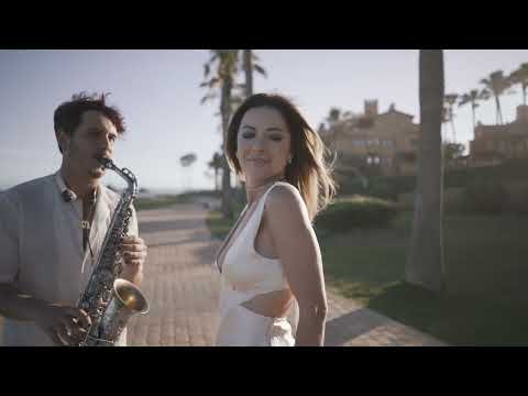 Kiss me Clean Cover (Satin Jackets Remix) / Anna & Guille Marbella Duo