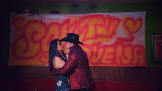 Necesito Dueña - (VIDEO OFICIAL) Tigre Vazquez